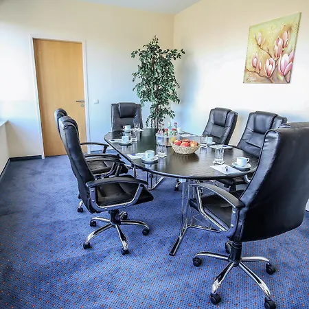 Yors 3* ハノーファー