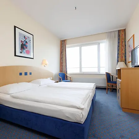 Hotel Plaza 3*