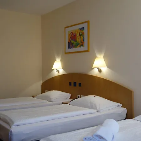 Yors 3* Hannover